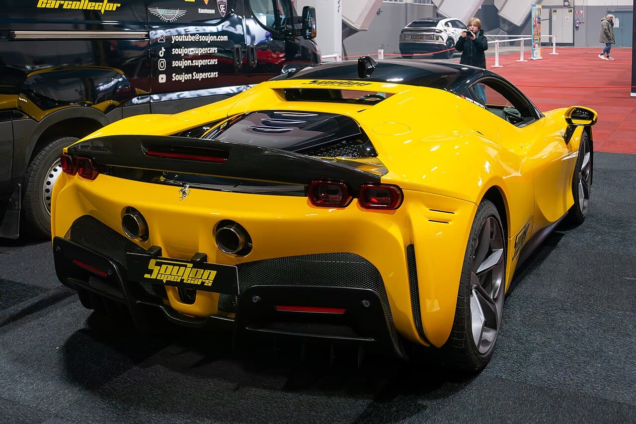 Ferrari SF90 Stradale