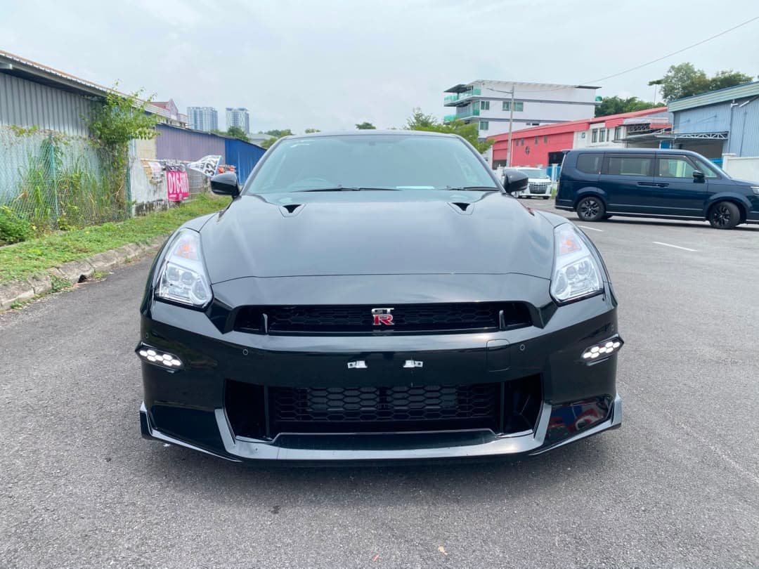 2023 NISSAN GTR35 BLACK photo 3
