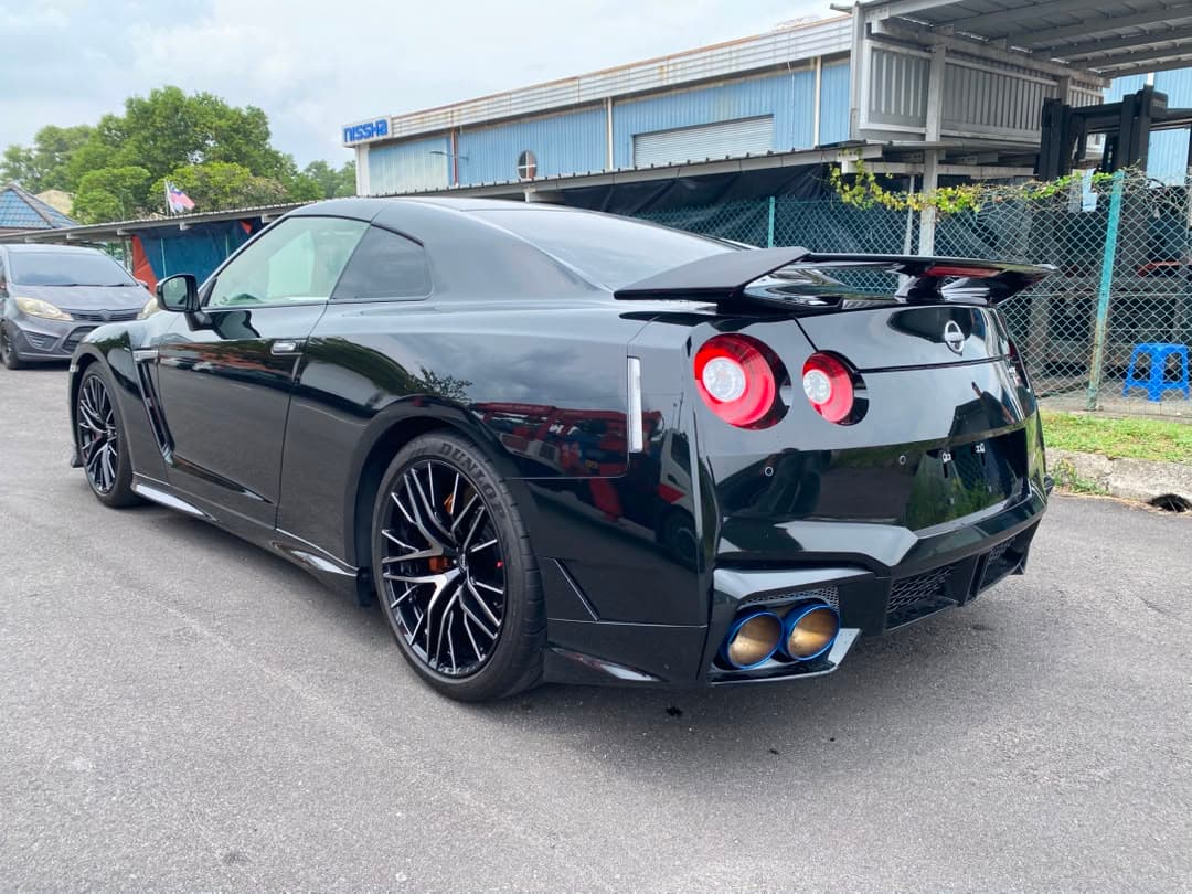 2023 NISSAN GTR35 BLACK photo 8
