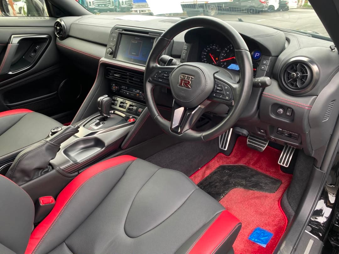 2023 NISSAN GTR35 BLACK photo 14