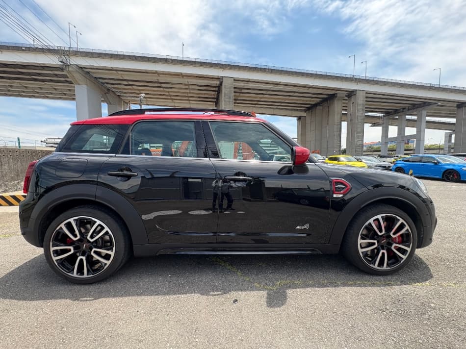 2022 MINI JOHN WORKS CROSSOVER BLACK photo 9